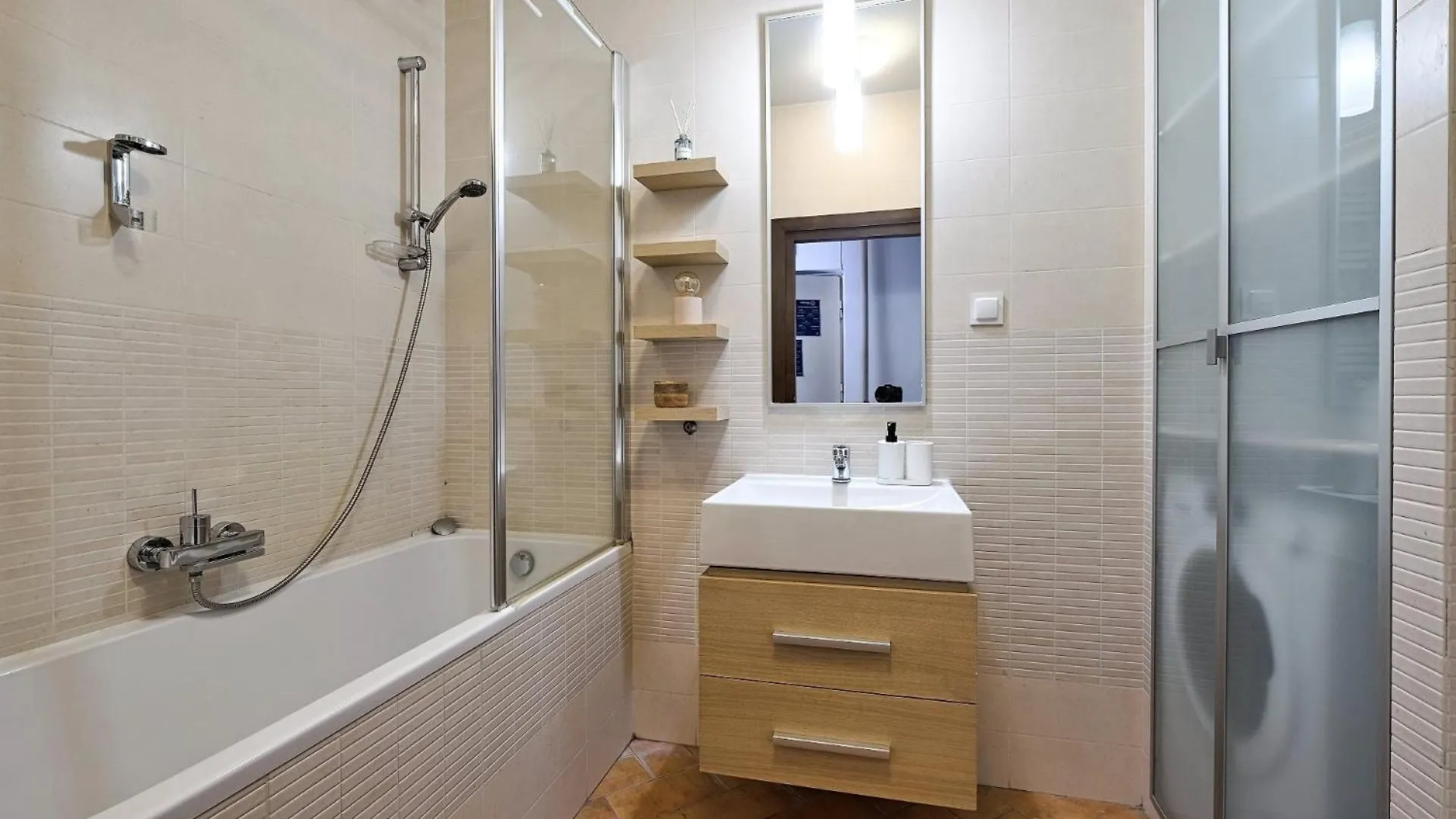 Chic Apartment-Old Town-F50/2 Varsovia 0*,